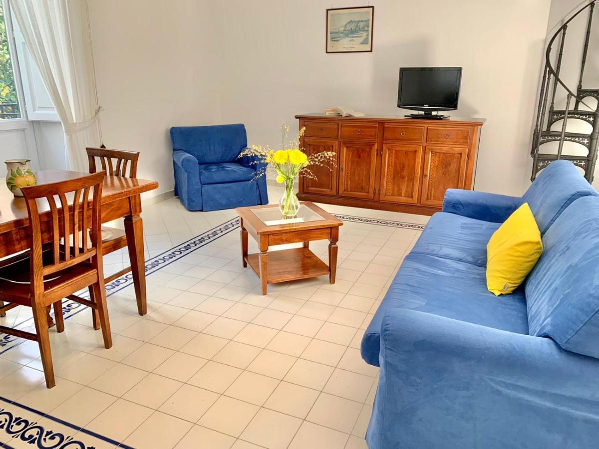 Apartment Antico Palazzo Scala *